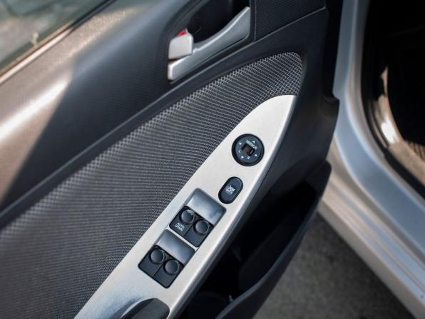 Hyundai Solaris I с пробегом 2012 года, цена 550 000 рублей, 323754 км, седан, Автокод Объявления