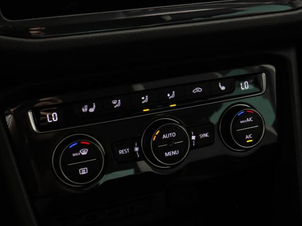 Volkswagen Tiguan II с пробегом 2020 года, цена 3 030 000 рублей, 87550 км, внедорожник, Автокод Объявления