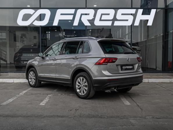 Volkswagen Tiguan I Рестайлинг с пробегом 2017 года, цена 2 549 000 рублей, 121446 км, внедорожник, Автокод Объявления
