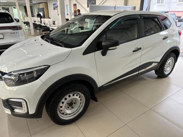 Renault Kaptur I с пробегом 2017 года, цена 1 190 000 рублей, 156100 км, внедорожник, Автокод Объявления