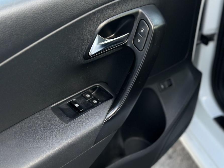 Volkswagen Polo V Рестайлинг Челябинск  - изображение 15