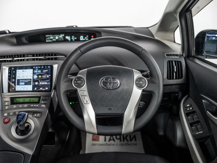 Toyota Prius III Рестайлинг (XW30) Иркутск  - изображение 9