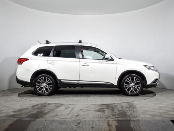 Mitsubishi Outlander III Рестайлинг 2 с пробегом 2016 года, цена 1 425 000 рублей, 259632 км, внедорожник, Автокод Объявления