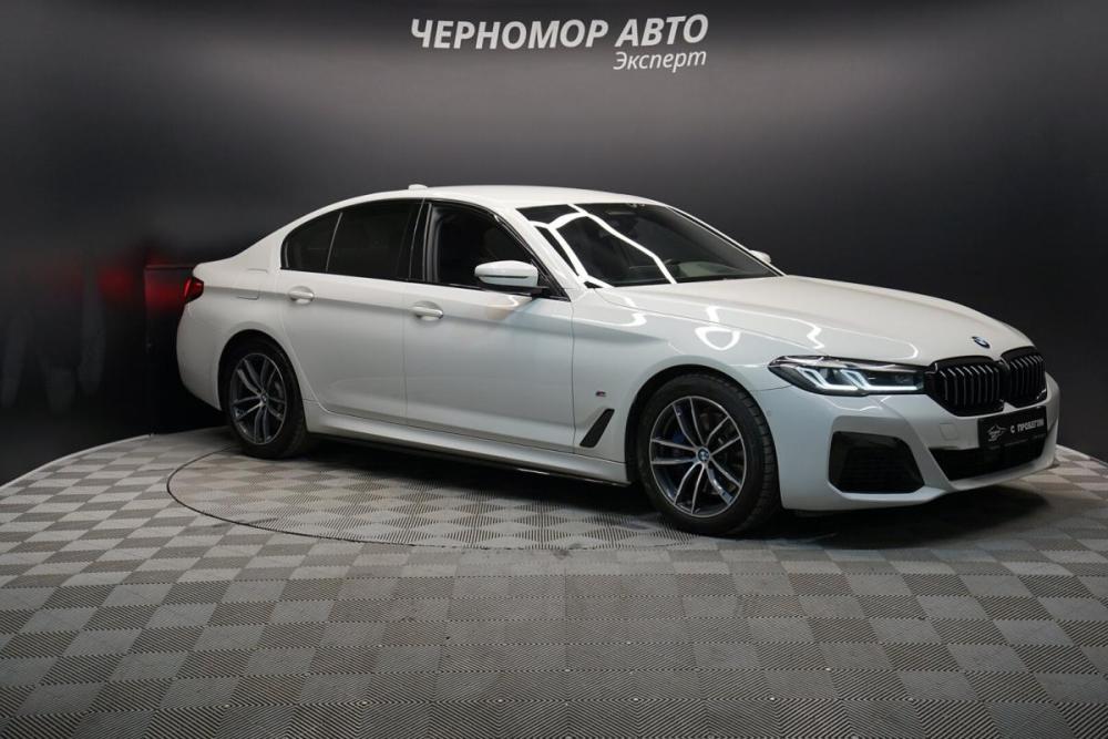 BMW 5 серии VII (G30/G31/G38) Рестайлинг Крым  - изображение 7