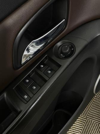 Chevrolet Cruze I Рестайлинг с пробегом 2013 года, цена 748 000 рублей, 220983 км, хэтчбек, Автокод Объявления
