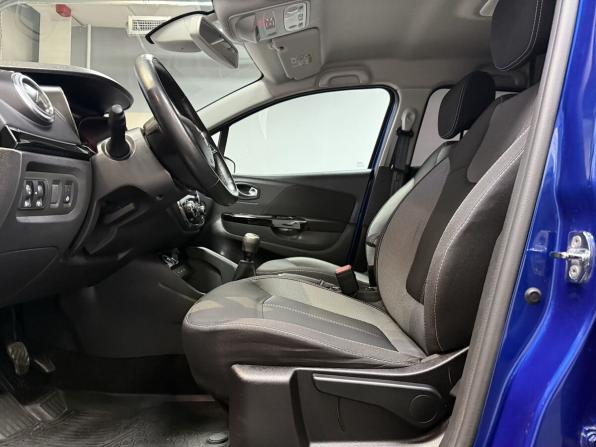 Renault Kaptur I Рестайлинг с пробегом 2021 года, цена 1 790 000 рублей, 80620 км, внедорожник, Автокод Объявления