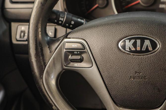 Kia Rio III Рестайлинг с пробегом 2016 года, цена 929 000 рублей, 228000 км, седан, Автокод Объявления