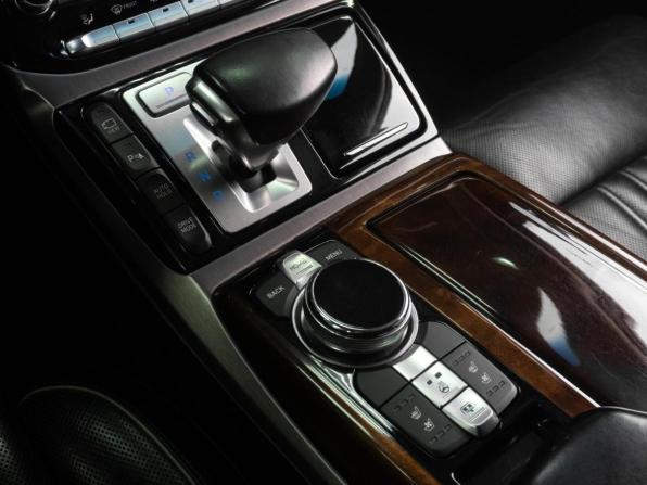 Genesis G90 I с пробегом 2016 года, цена 3 299 000 рублей, 180287 км, седан, Автокод Объявления
