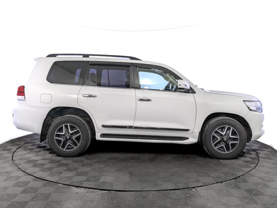 Toyota Land Cruiser 200 Series Рестайлинг 2 Москва  - изображение 4