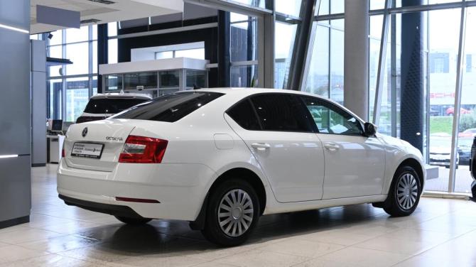 Skoda Octavia III (A7) Рестайлинг с пробегом 2017 года, цена 1 495 000 рублей, 128961 км, лифтбек, Автокод Объявления