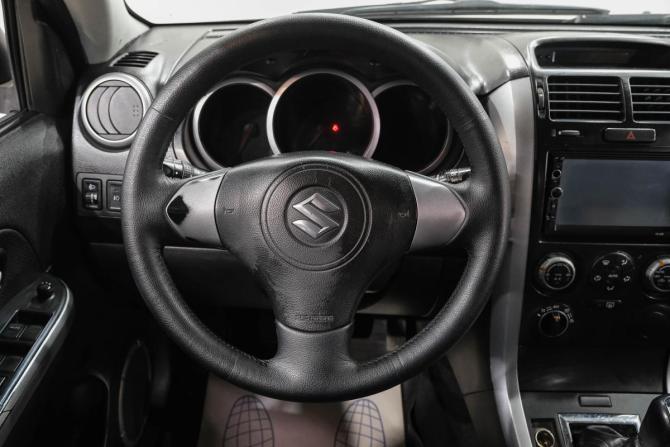 Suzuki Grand Vitara II с пробегом 2005 года, цена 699 000 рублей, 358000 км, внедорожник, Автокод Объявления