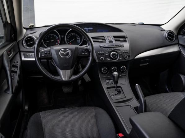 Mazda 3 II (BL) Рестайлинг с пробегом 2012 года, цена 1 325 000 рублей, 48212 км, седан, Автокод Объявления