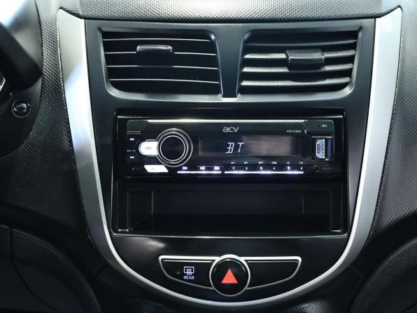 Hyundai Solaris I с пробегом 2014 года, цена 760 000 рублей, 170372 км, хэтчбек, Автокод Объявления
