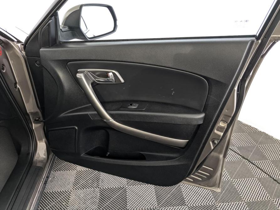 FAW Besturn X80 I Рестайлинг Москва  - изображение 25