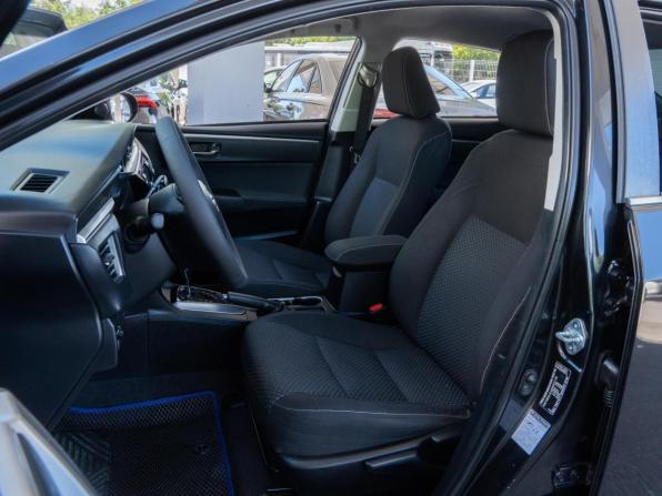Toyota Corolla XI (E160 E170 E180) с пробегом 2013 года, цена 1 170 000 рублей, 215878 км, седан, Автокод Объявления