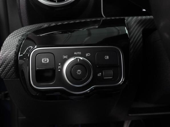 Mercedes-Benz CLA II (C118 X118) с пробегом 2019 года, цена 2 099 000 рублей, 183290 км, седан, Автокод Объявления