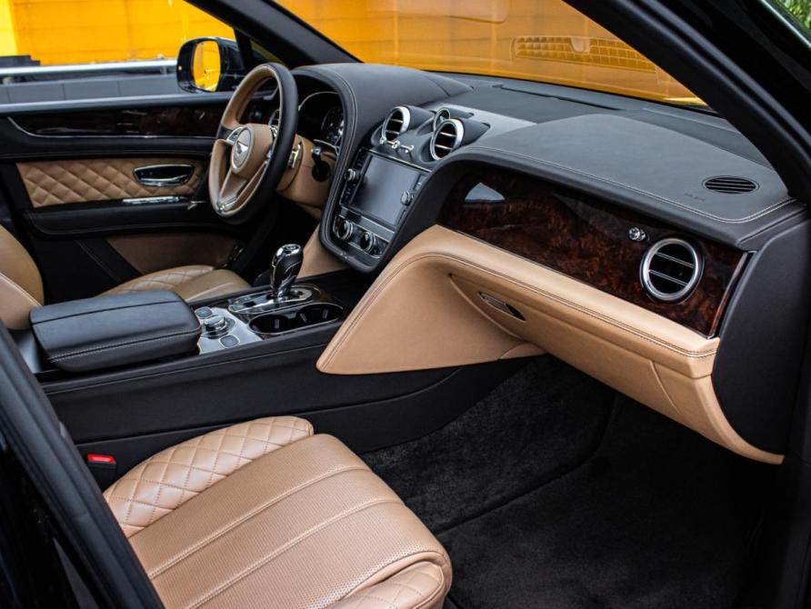 Bentley Bentayga I Москва  - изображение 8