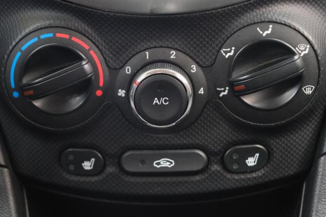 Hyundai Solaris I с пробегом 2012 года, цена 659 000 рублей, 183000 км, хэтчбек, Автокод Объявления