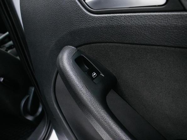 Volkswagen Jetta VI с пробегом 2012 года, цена 1 089 000 рублей, 105854 км, седан, Автокод Объявления