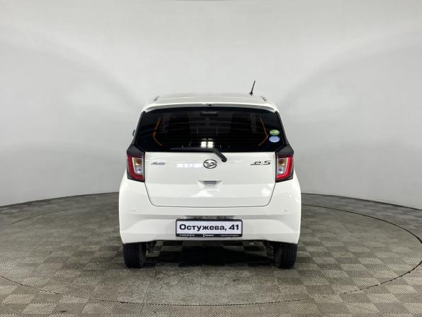 Daihatsu Mira e:S II с пробегом 2020 года, цена 800 000 рублей, 138335 км, хэтчбек, Автокод Объявления