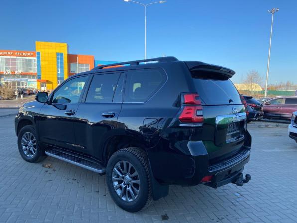 Toyota Land Cruiser Prado 150 Series Рестайлинг 2 с пробегом 2018 года, цена 4 380 000 рублей, 241379 км, внедорожник, Автокод Объявления