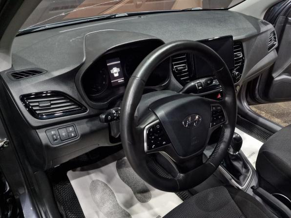 Hyundai Solaris II Рестайлинг с пробегом 2021 года, цена 1 490 000 рублей, 99515 км, седан, Автокод Объявления