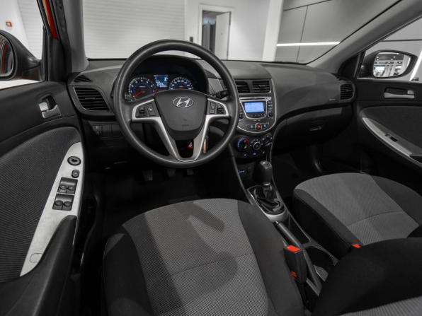 Hyundai Solaris I с пробегом 2012 года, цена 875 000 рублей, 83251 км, седан, Автокод Объявления