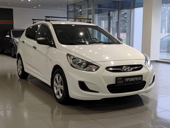 Hyundai Solaris I с пробегом 2013 года, цена 960 000 рублей, 64678 км, хэтчбек, Автокод Объявления