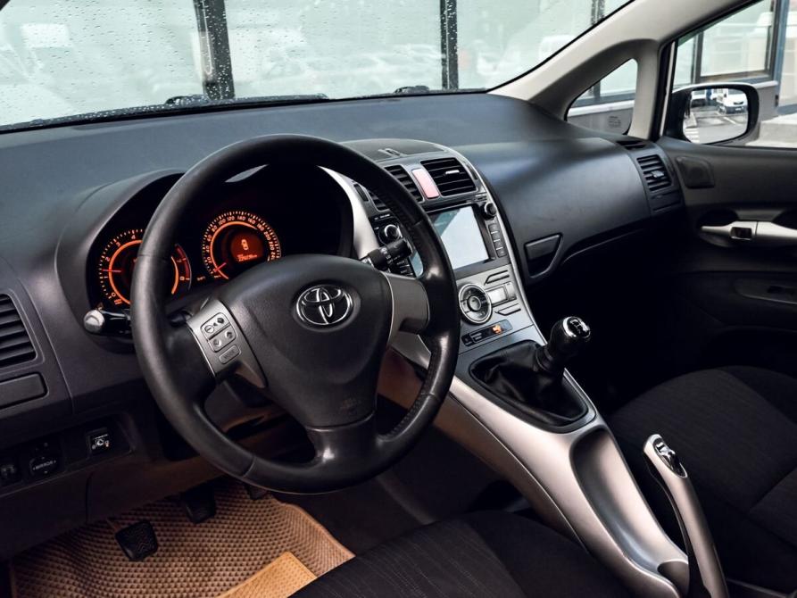 Toyota Auris I Екатеринбург  - изображение 14