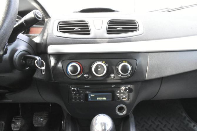 Renault Fluence I Рестайлинг с пробегом 2014 года, цена 740 000 рублей, 107616 км, седан, Автокод Объявления