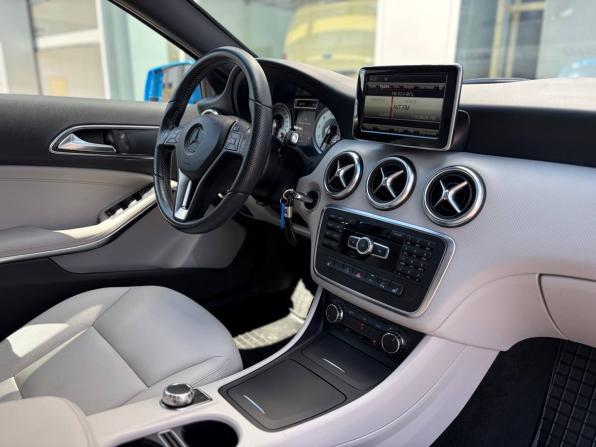 Mercedes-Benz A-Класс III (W176) с пробегом 2014 года, цена 1 685 000 рублей, 23600 км, хэтчбек, Автокод Объявления