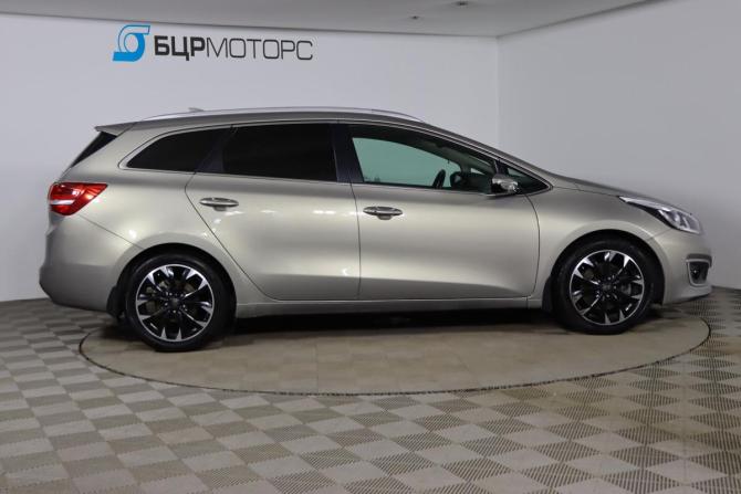 Kia Ceed II Рестайлинг с пробегом 2017 года, цена 1 499 990 рублей, 103322 км, универсал, Автокод Объявления
