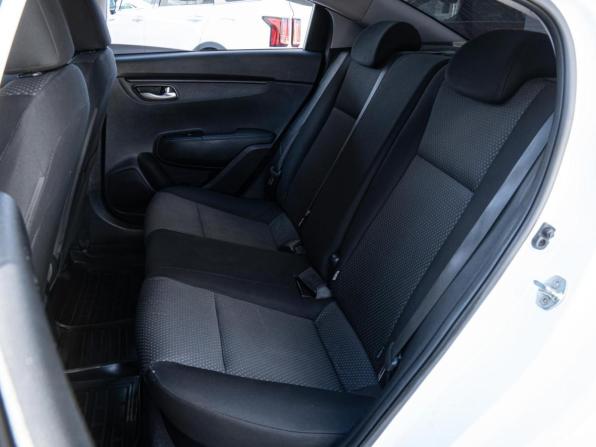 Kia Rio IV Рестайлинг с пробегом 2020 года, цена 1 290 000 рублей, 97445 км, седан, Автокод Объявления