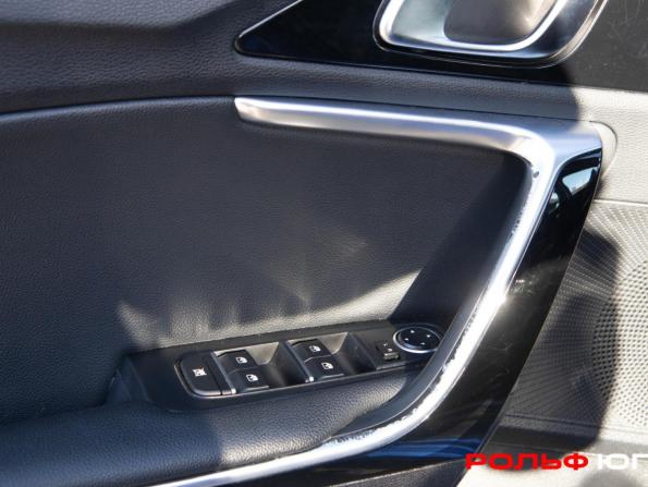 Kia Ceed III с пробегом 2019 года, цена 1 828 000 рублей, 62024 км, хэтчбек, Автокод Объявления