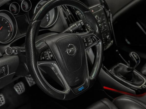 Opel Astra OPC J с пробегом 2013 года, цена 1 270 000 рублей, 128000 км, хэтчбек, Автокод Объявления