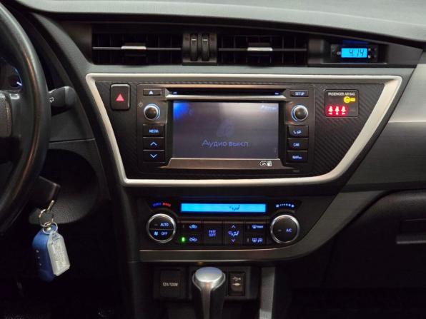 Toyota Auris II с пробегом 2013 года, цена 1 075 000 рублей, 150000 км, хэтчбек, Автокод Объявления
