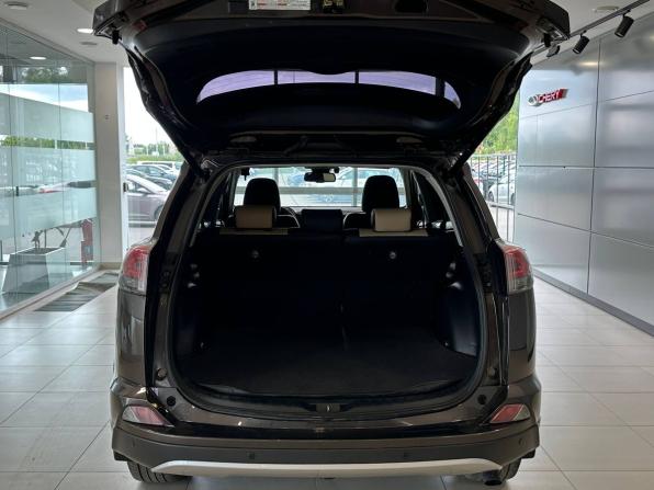 Toyota RAV4 IV (XA40) Рестайлинг с пробегом 2018 года, цена 2 635 000 рублей, 130908 км, внедорожник, Автокод Объявления