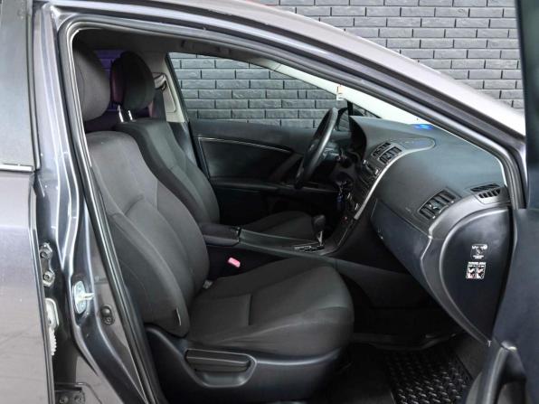 Toyota Avensis III с пробегом 2010 года, цена 1 180 000 рублей, 178198 км, седан, Автокод Объявления