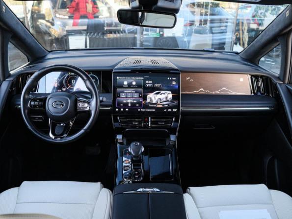 GAC M8 с пробегом 2024 года, цена 3 850 000 рублей, 67548 км, минивэн, Автокод Объявления