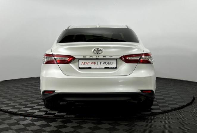 Toyota Camry VII (XV50) Рестайлинг 2 с пробегом 2018 года, цена 2 800 000 рублей, 117137 км, седан, Автокод Объявления