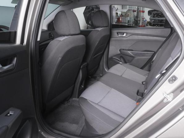 Hyundai Solaris II Рестайлинг с пробегом 2022 года, цена 1 599 000 рублей, 131818 км, седан, Автокод Объявления