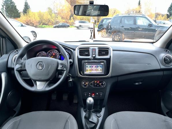 Renault Sandero II с пробегом 2017 года, цена 1 040 000 рублей, 104105 км, хэтчбек, Автокод Объявления