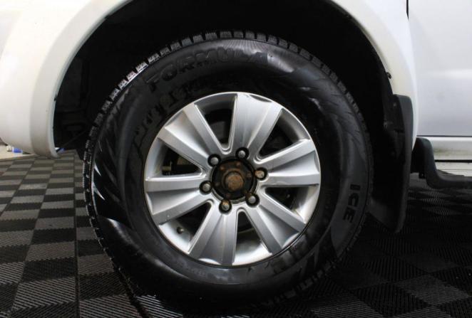 Nissan NP300 с пробегом 2008 года, цена 1 000 000 рублей, 107100 км, offers.body_type.unknown, Автокод Объявления