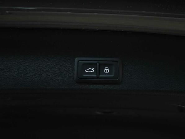 Audi Q3 II (F3) с пробегом 2025 года, цена 4 998 000 рублей, 51 км, внедорожник, Автокод Объявления