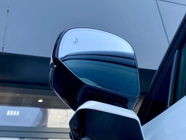 Lynk &amp; Co 900 с пробегом 2025 года, цена 8 000 000 рублей, 30 км, внедорожник, Автокод Объявления