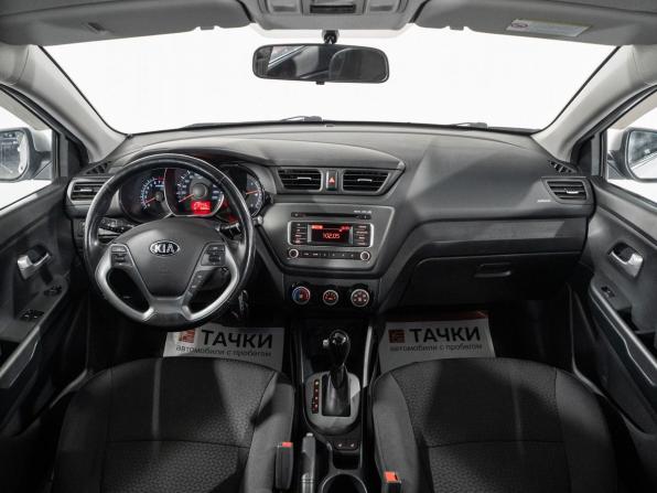 Kia Rio III Рестайлинг с пробегом 2017 года, цена 1 090 000 рублей, 52832 км, седан, Автокод Объявления