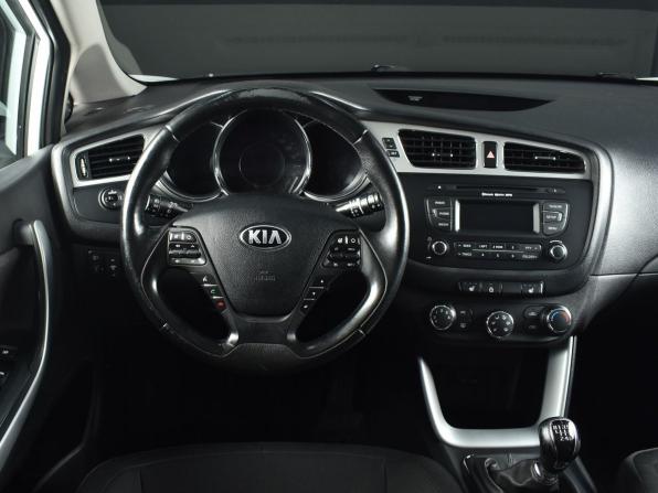 Kia Ceed II с пробегом 2014 года, цена 919 999 рублей, 202307 км, хэтчбек, Автокод Объявления