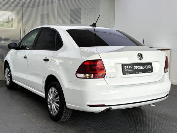 Volkswagen Polo V Рестайлинг с пробегом 2019 года, цена 955 000 рублей, 125700 км, седан, Автокод Объявления