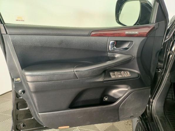 Lexus LX III с пробегом 2011 года, цена 3 099 000 рублей, 267000 км, внедорожник, Автокод Объявления
