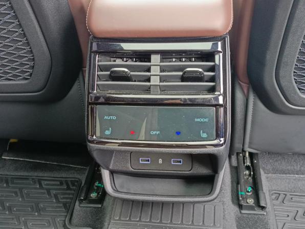 Geely Monjaro I с пробегом 2023 года, цена 3 099 995 рублей, 65366 км, внедорожник, Автокод Объявления